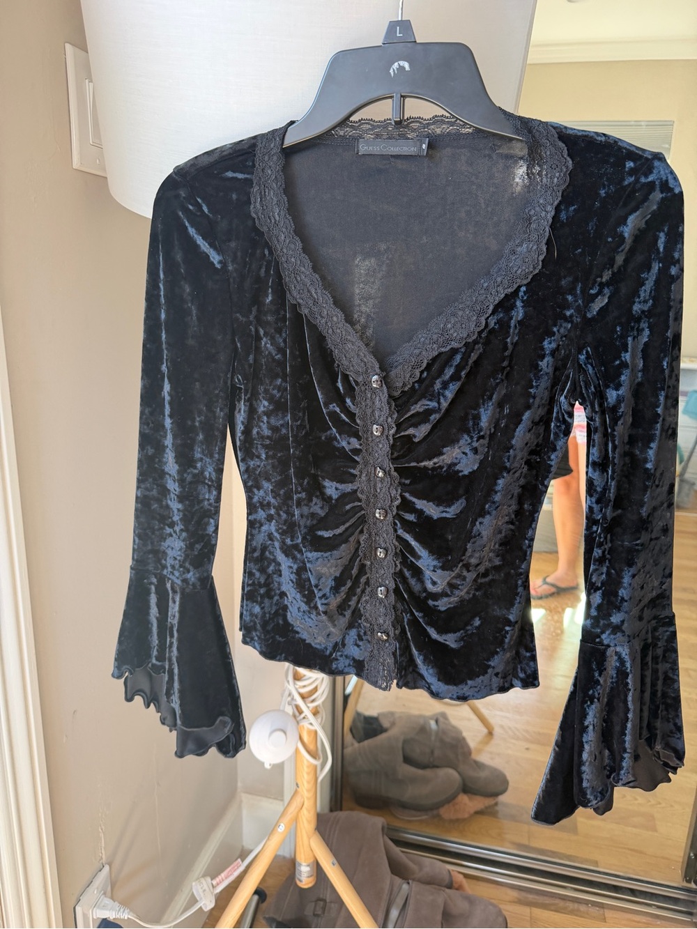Guess top